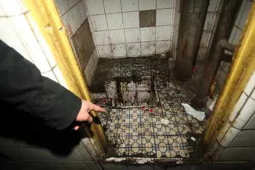 发生事件的厕所