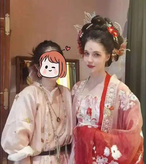 撒贝宁妻子汉服写真曝光,肤如凝脂面若桃花,宛若绝世美女杨贵妃