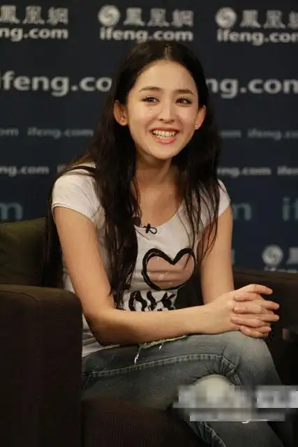 北影最美考生古力娜扎 坦言走红以后很崩溃