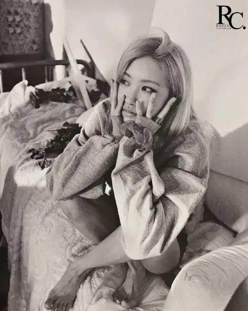 210626ros07超话@roses_are_rosie写真集内页高清扫图9p‖谁家的小