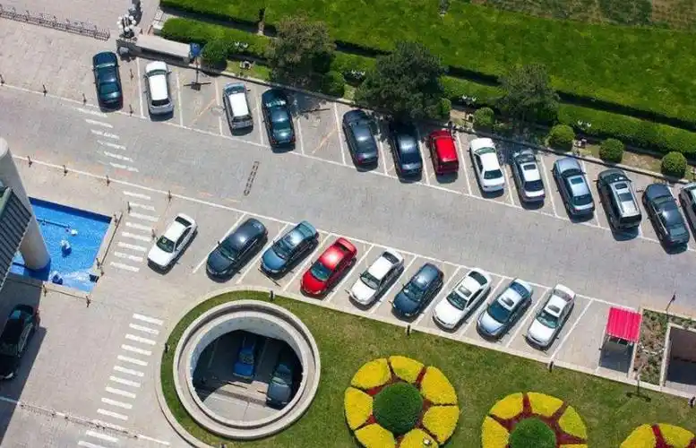 机动车停车场管理制度_地下商务服务方案-中联盛安北京建筑工程有限