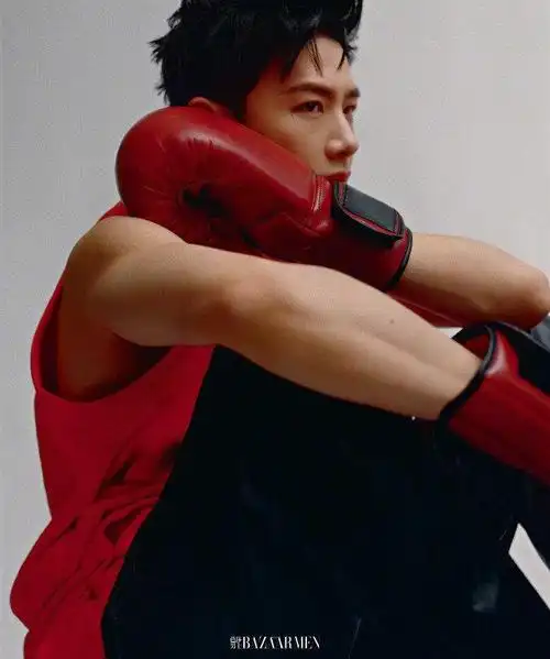 白敬亭芭莎男士七月刊封面人物