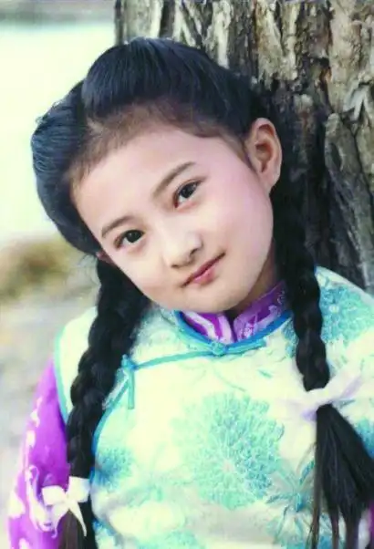 您当前的位置:>云南网>新闻频道>国内>初代"国民闺女"小婉君金铭,几乎