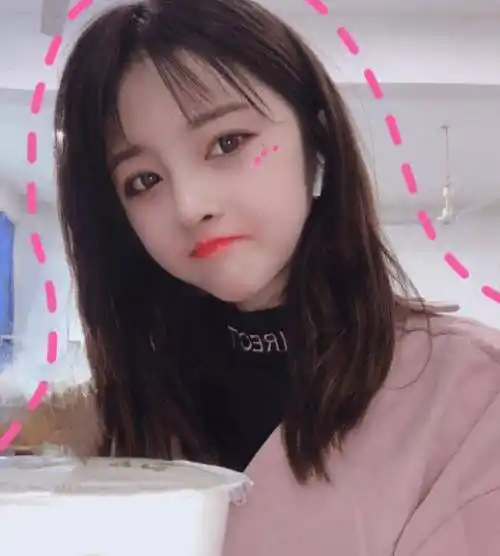 小仙女为洗白穿"汉服"拍照,睁眼那一刻惊艳全场,男粉:这谁顶得住