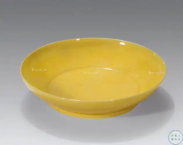 1022清康熙黄釉盘