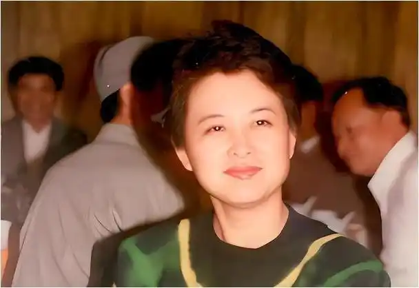 央视再也见不到的5位主持人看到他们的照片才知已去世多年