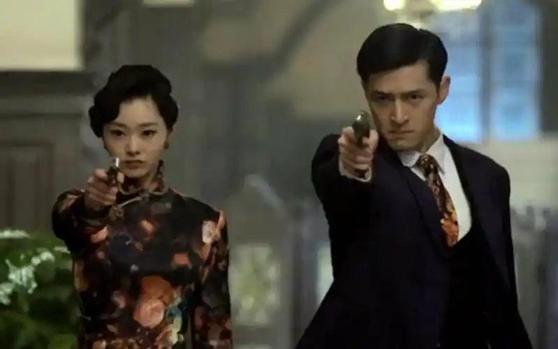 [视频类型] 影视剪辑#经典,国产,电视剧,胡歌,伪装者,影视剪影,宋轶