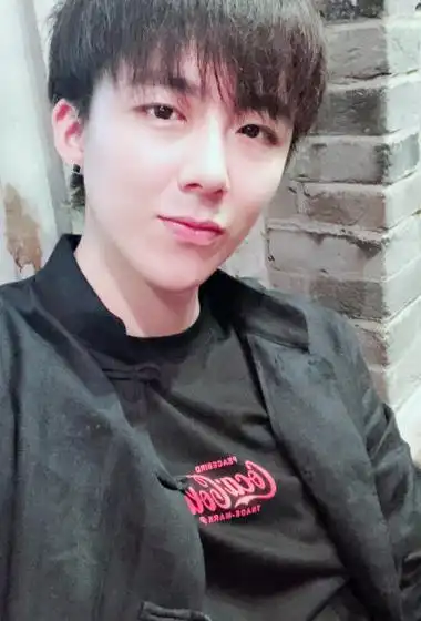 摩登兄弟刘宇宁生活照811