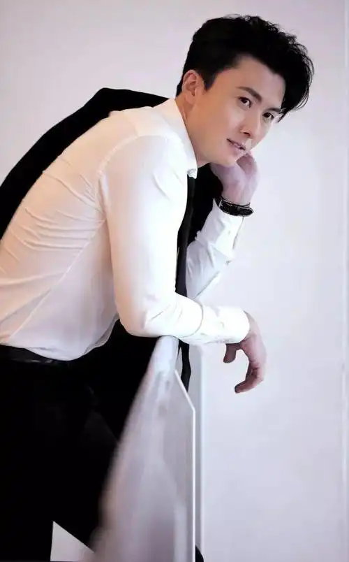 心淡提离婚与视帝王浩信分居最大的放生是放过自己