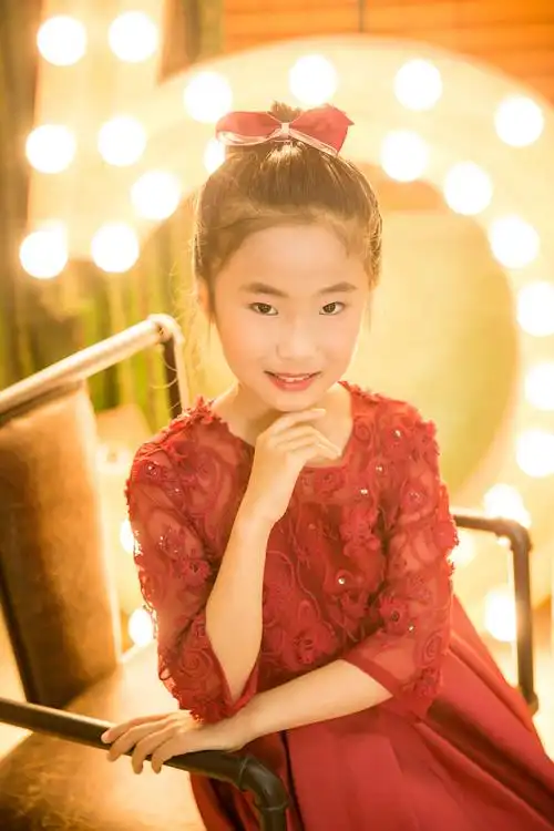 5.22贝贝九岁生日写真照.(一)