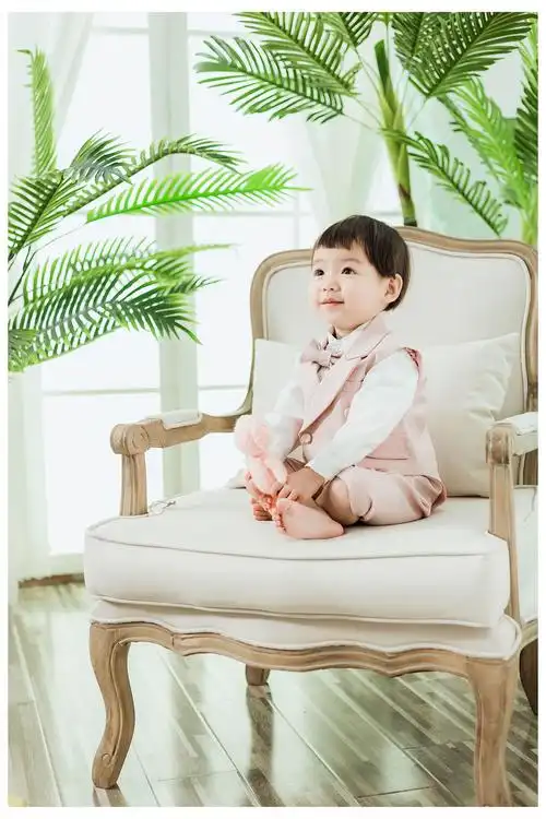 gibran-郑的儿童摄影作品《2岁女孩》