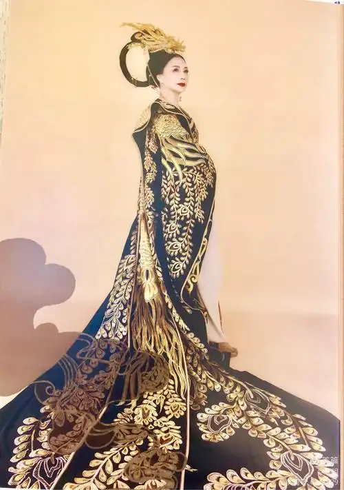 皇后,贵妃娘娘驾到啦