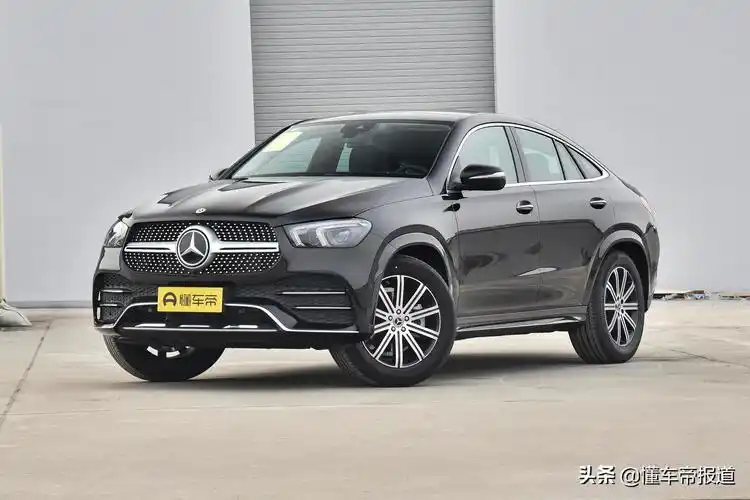 奔驰suv车型30万到50万(奔驰suv车型30万到50万4s店图片)