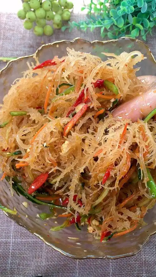 凉拌龙须菜清脆爽口低脂低卡满满的胶质吃到撑还蹭蹭掉肉