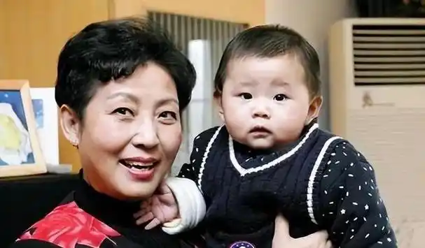 主演龙江颂的李炳淑丈夫离世20年后82岁的她近况如何