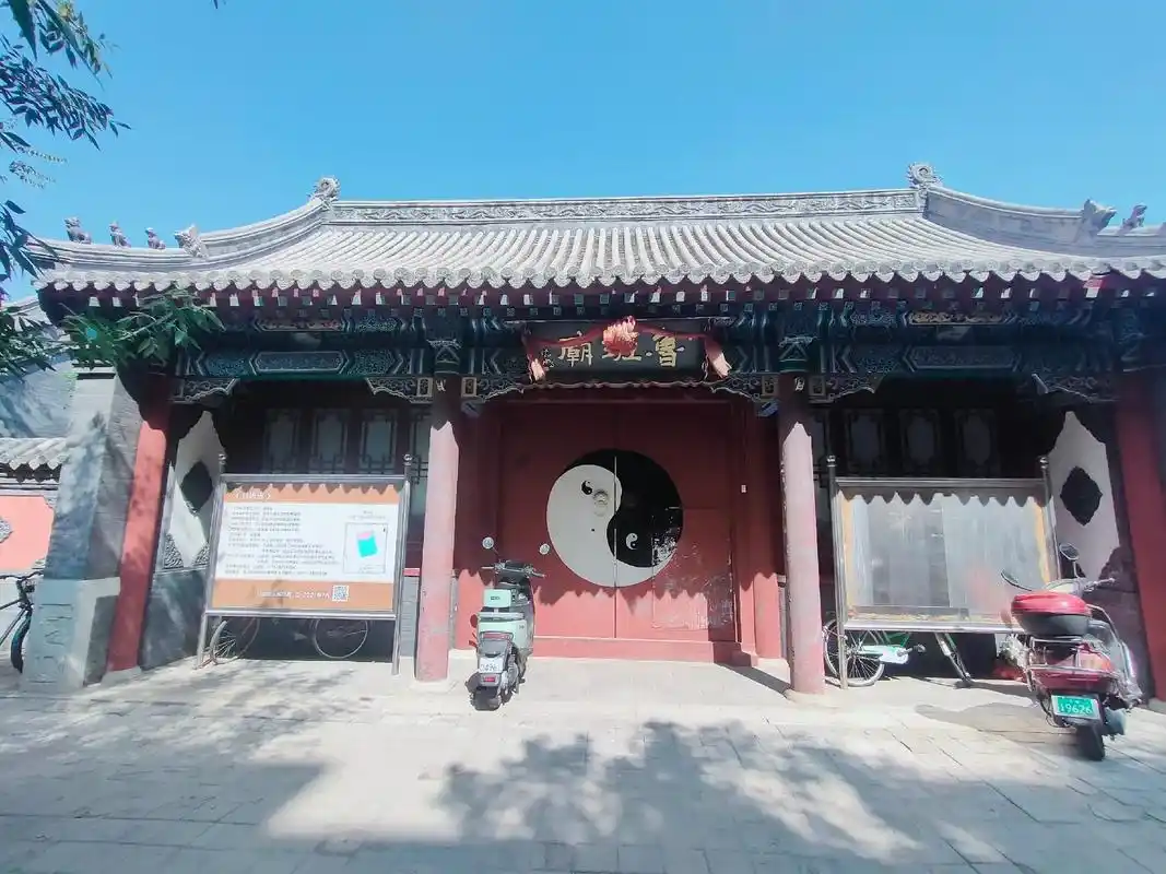 偶然在地图上看的有座鲁班庙,想着我是做装 - 抖音