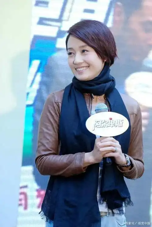 马伊琍是一个很有实力的女星,在《潜伏》,《裸婚时代》,《小别离》