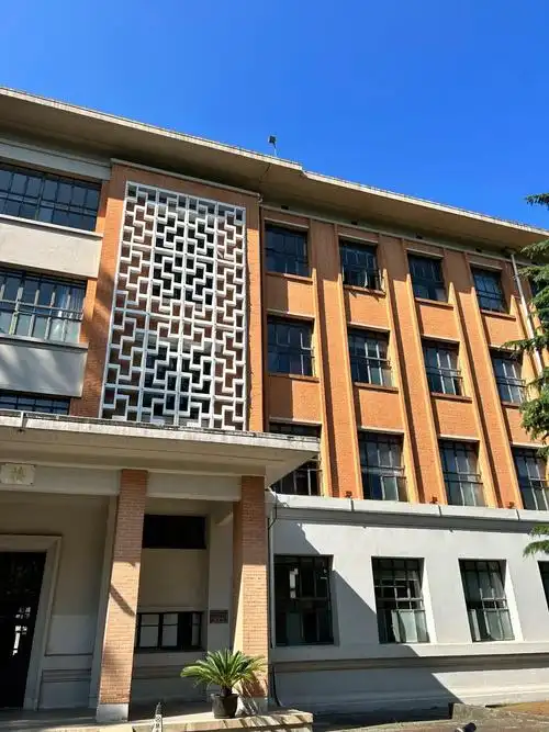 真的太美了同济大学.#夏天的味道 #学校风景 - 抖音