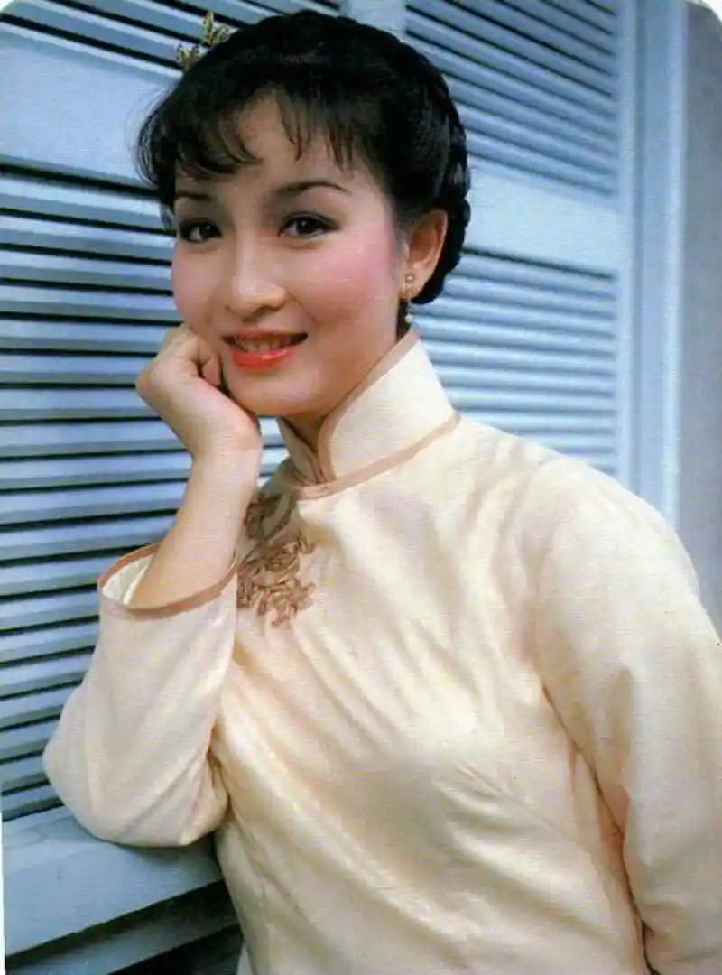 tvb7080年代当家花旦之黄杏秀