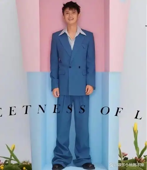 看脸是"神颜"男星,一看身材五五分,杨洋,张艺兴都中招?