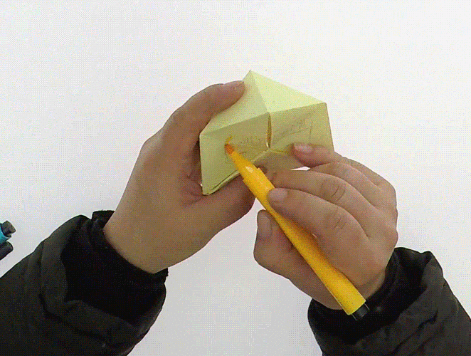 上课无聊神器 折纸翻翻乐手绘图案折纸方法