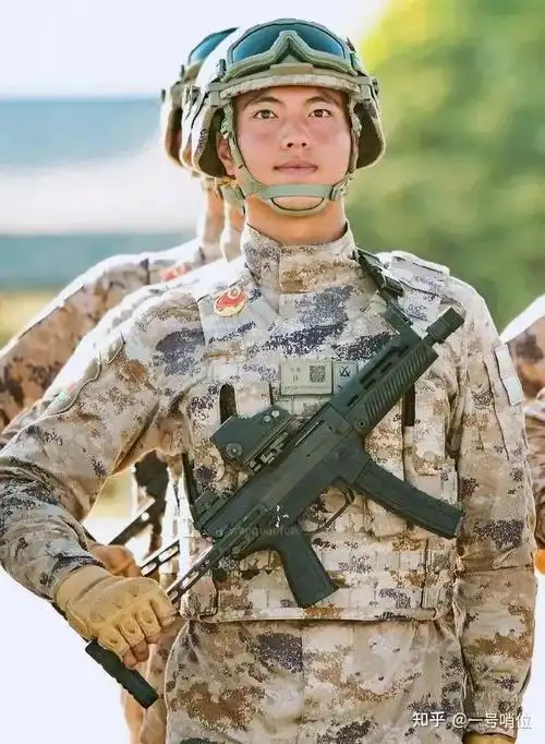 军陆战队星空迷彩 新型枪械▼星空迷彩仅是新型单兵作战系统的子系统