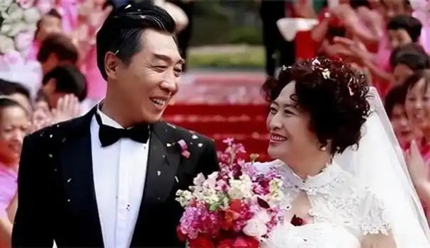 演员韩童生:与妻子双向奔赴40多年,67岁再翻红,今幸福美满