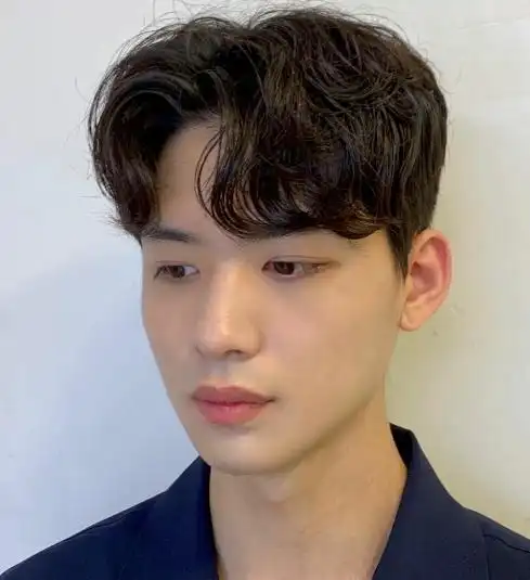 男生黑色短发图片 时尚韩范发型赶紧安排起来