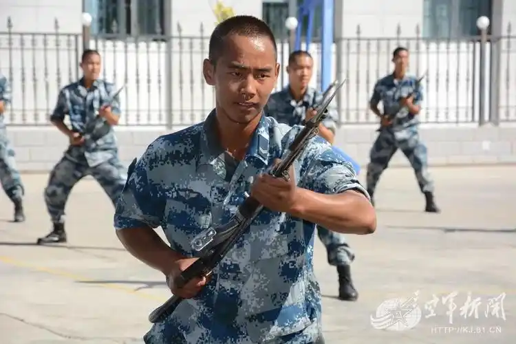 警卫连里出好兵