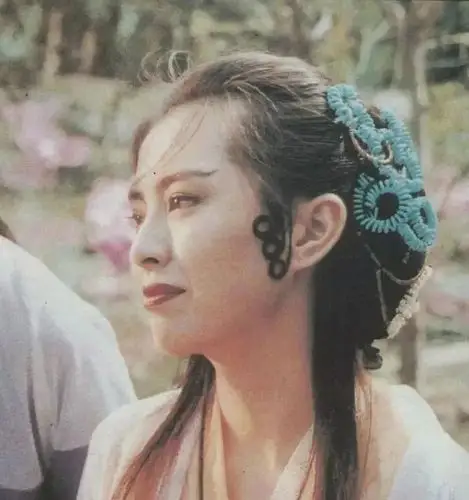 54岁王祖贤罕见现身状态恰如少女为何选择遁入空门也不嫁齐秦