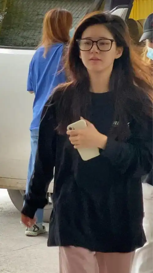 赵露思素颜这么漂亮,真的是难得一见啊