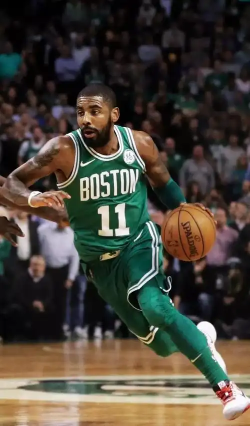 [教学]欧文常用的招牌过人动作,你也可以学会!