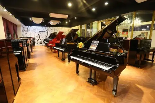 租钢琴好还是买钢琴好?正一琴行和您探讨到底是租琴还是买琴