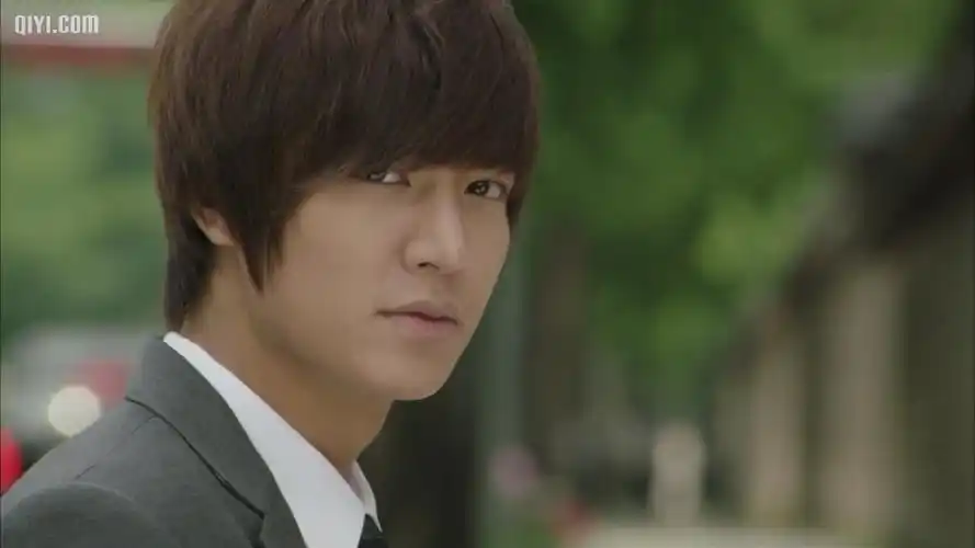 《城市猎人》里 李敏镐的照片!一定要帅哦!