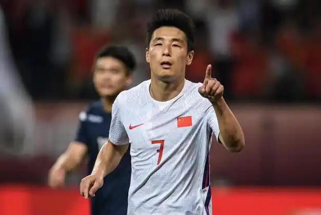 国足队长武磊一转眼就32岁了还留下一堆记录