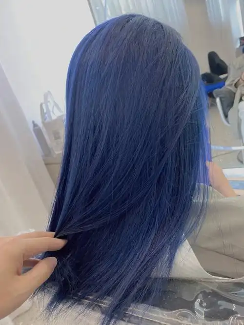 发色不需要漂 底色6度左右就可以98如果是黑发的底 那出来的效果是