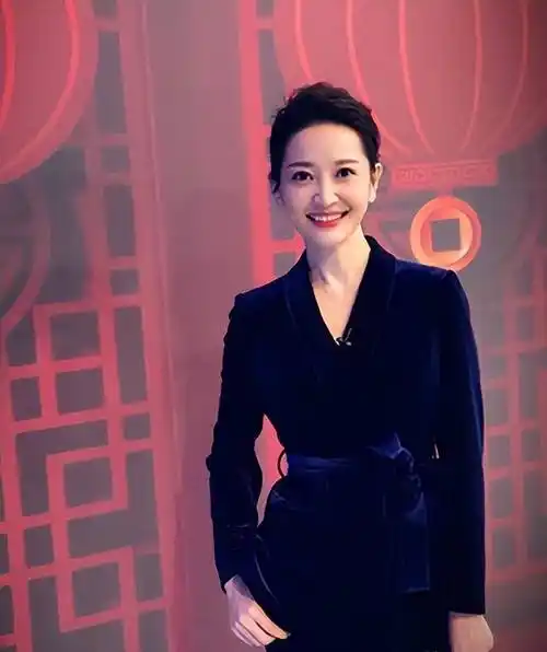 "财经一姐"谢颖颖:音乐专业出身,为何走上了财经主持道路_观众_晚会