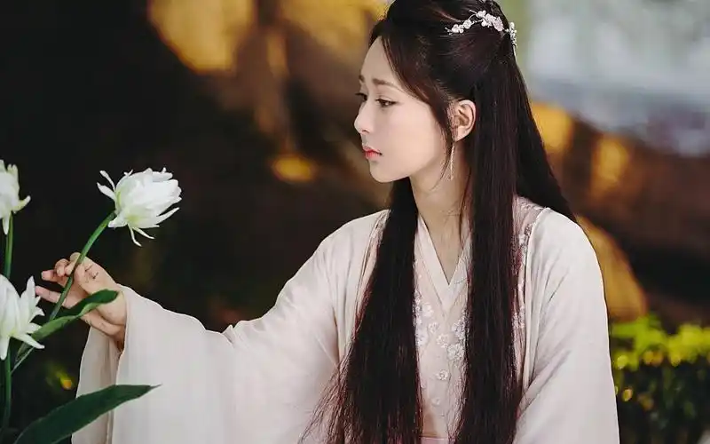 【杨紫–锦觅】【香蜜沉沉烬如霜】有颗葡萄叫锦觅