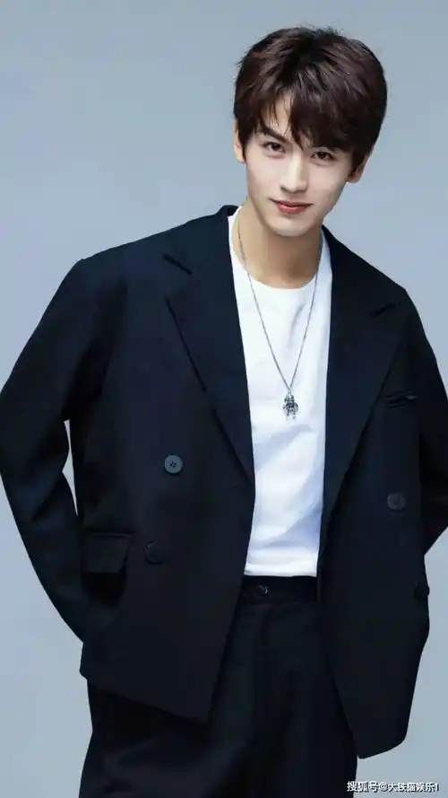 四,张云龙2021年在接受记者采访的时候,张云龙说:听到有鱼尾纹这件事