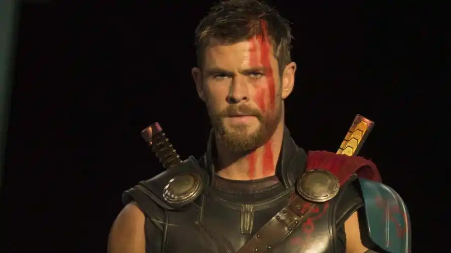 从一无所有到慢慢强大,《雷神3》中,索尔让人忍不住落泪