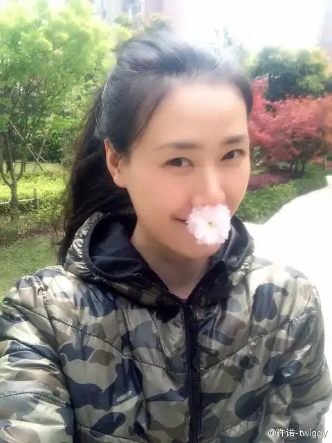 刘亦菲酒店自拍 看爱自拍的体坛美女