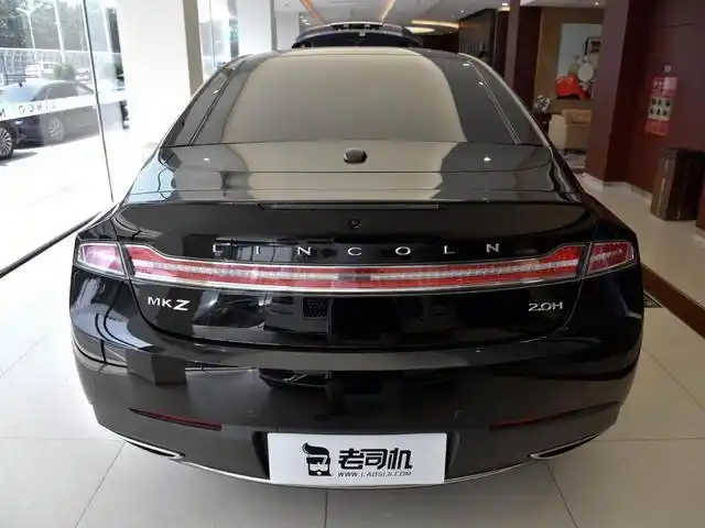 mkz是什么牌子的车图片(林肯全新mkz轿车图片报价)