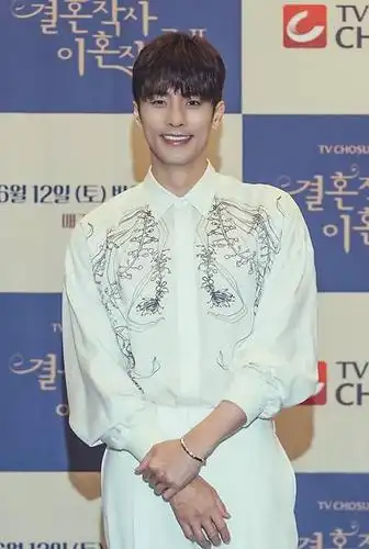 搜狐韩娱讯 6月11日上午,成勋,李太坤,朴珠美等韩国艺人出席了电视剧