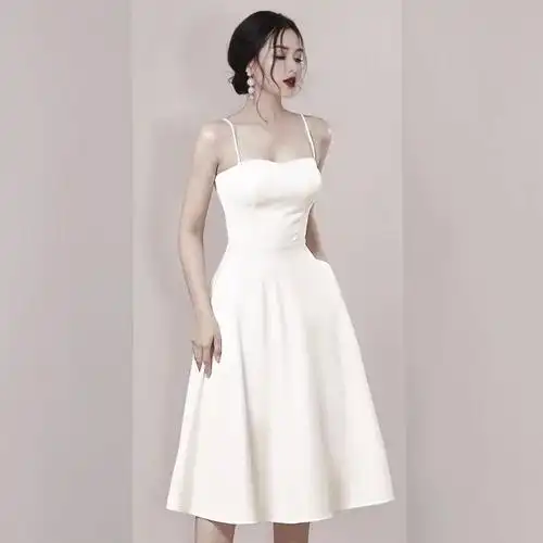 特价一字领连衣裙_白色小礼服女简单大方气质一字领露肩抹胸吊带