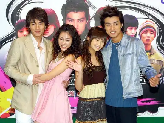 资料图片偶像剧换换爱美图2