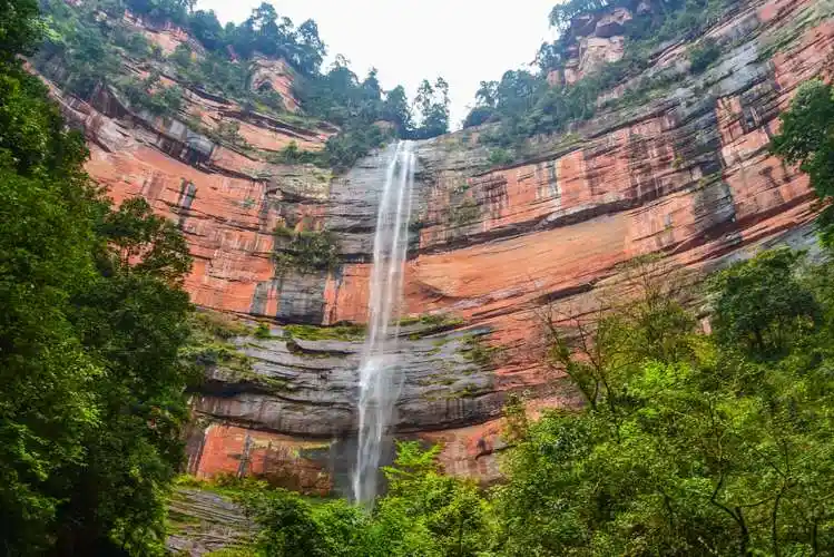 赤水丹霞 佛光普照---贵州赤水佛光岩