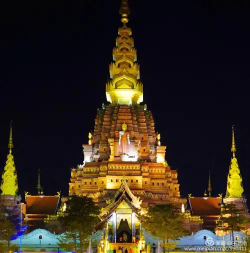 西双版纳景洪大金塔