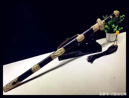 「鉴赏」全铜乾隆皇帝御用佩剑