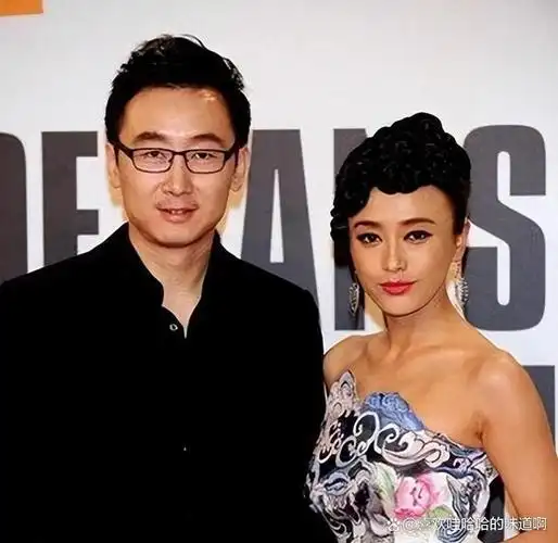 陆川和秦岚相爱4年无果,为啥刚分手一年就闪婚央视主持人胡蝶?