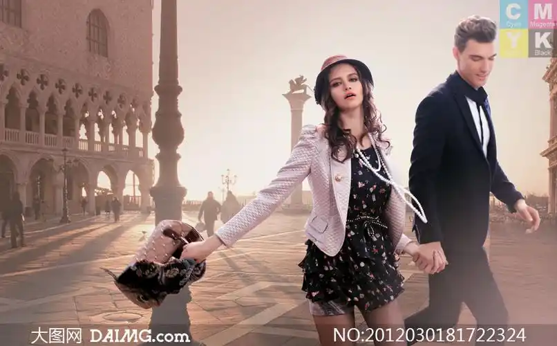 手牵手走路的男女模特人物高清摄影图片_大图网图片素材